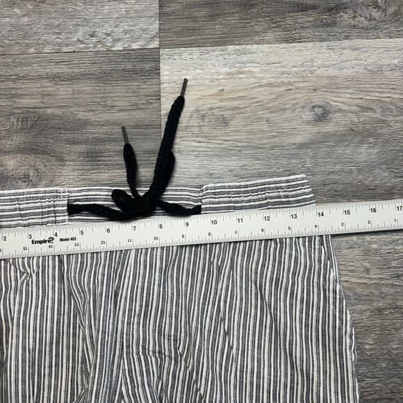 Eddie Bauer Briar White Black Womens Small Striped‎ Linen Blend Pull On Shorts - Picture 7 of 11